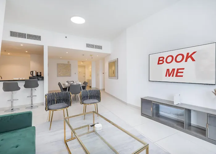 Marina Views And A 3 Bedroom Apartment In Dubai Marina