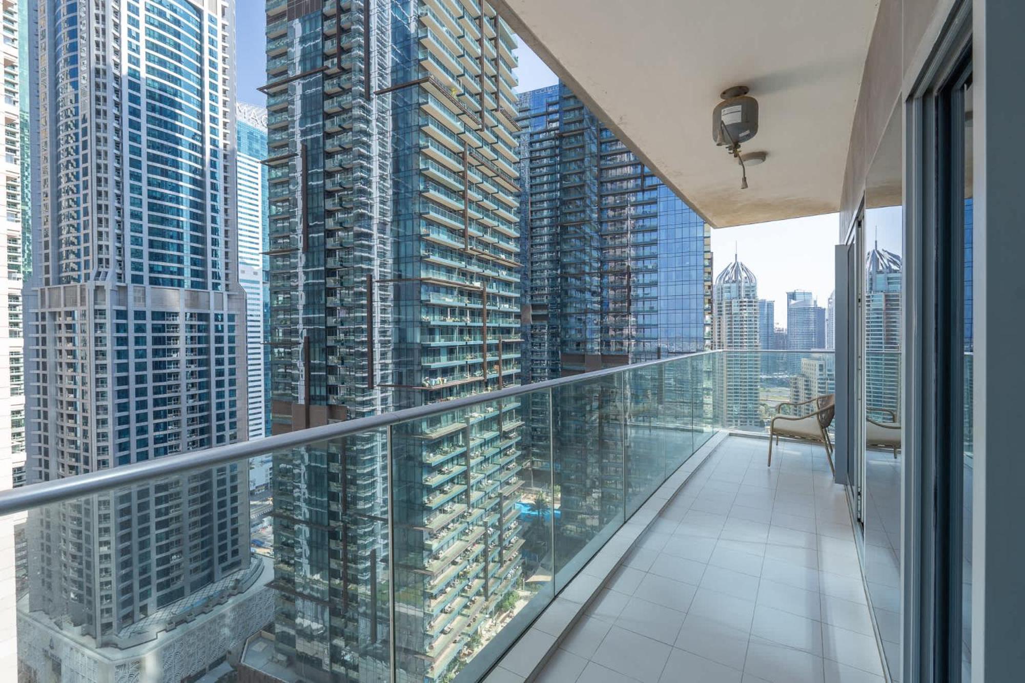 Marina Views And A 3 Bedroom In Marina Dubai