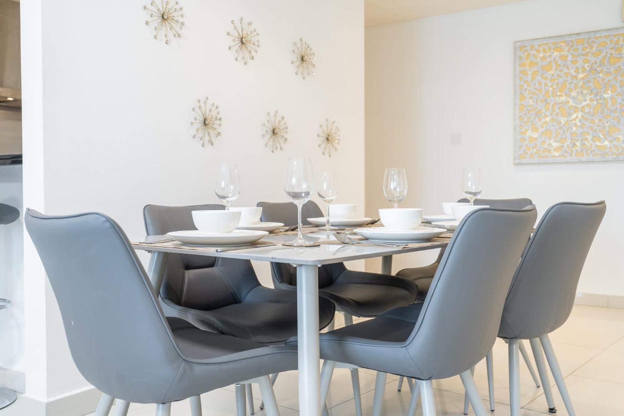 Appartamento Marina Views And A 3 Bedroom In Marina Dubai